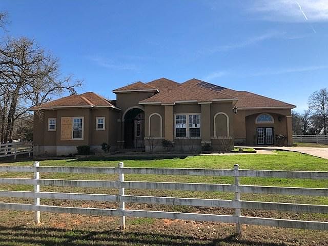 1st image of 107 Clairmont Cv