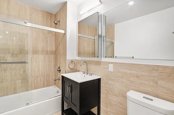 Rented by REZI | media 15