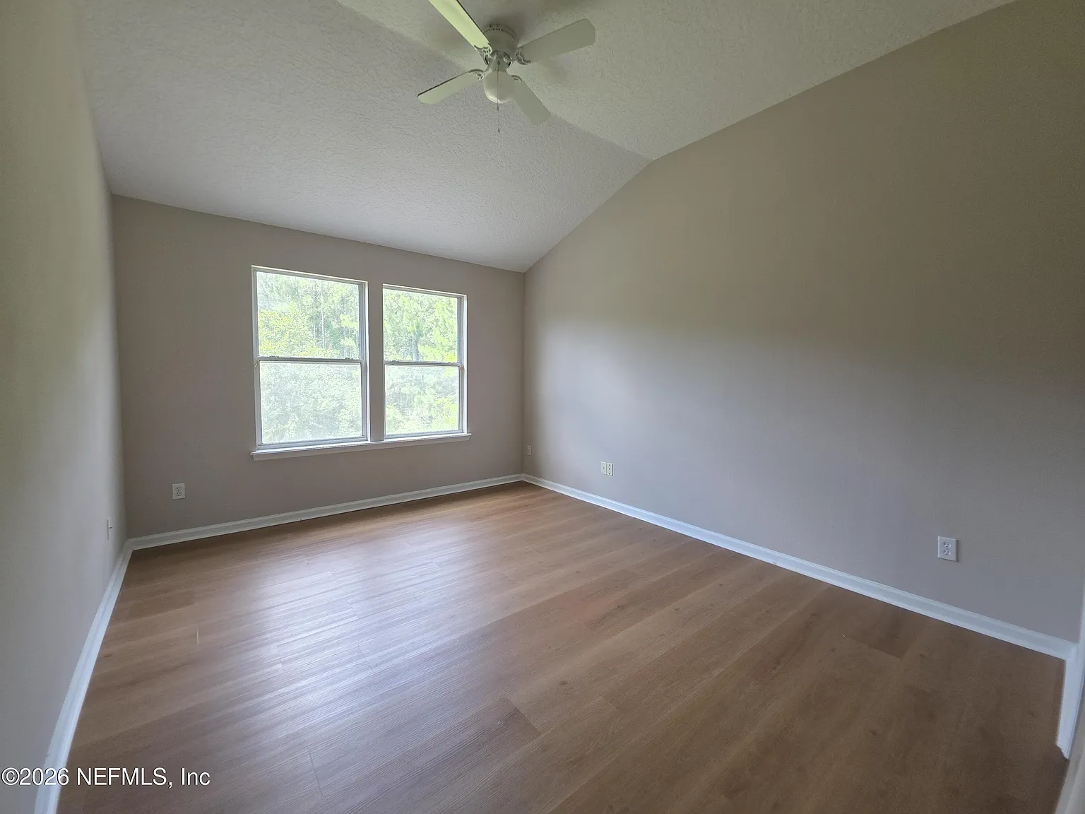 3 bed, 2.5 bath, 1773 sqft, $2,100 — Photo 3