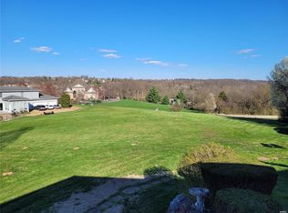 5735 Dove Meadow Ln, Saint Louis, MO 63129