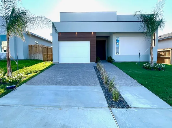1426 El Caporal Dr, Laredo, TX 78043