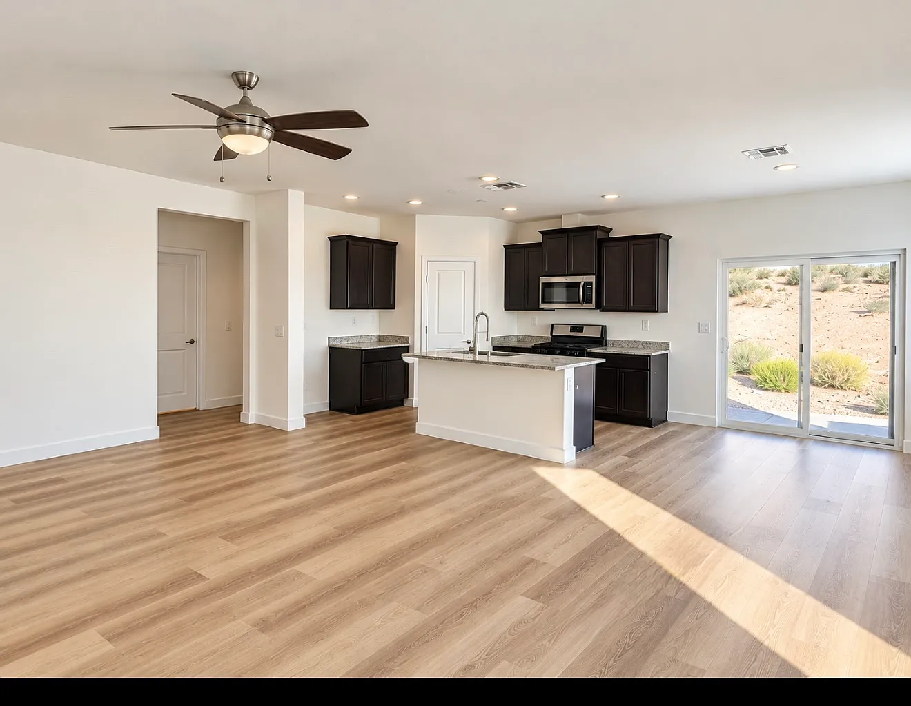 16835 Desert Star St — Photo 3