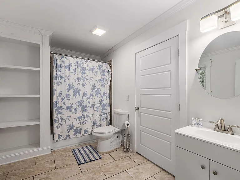 1134 Knott St SE — Photo 8