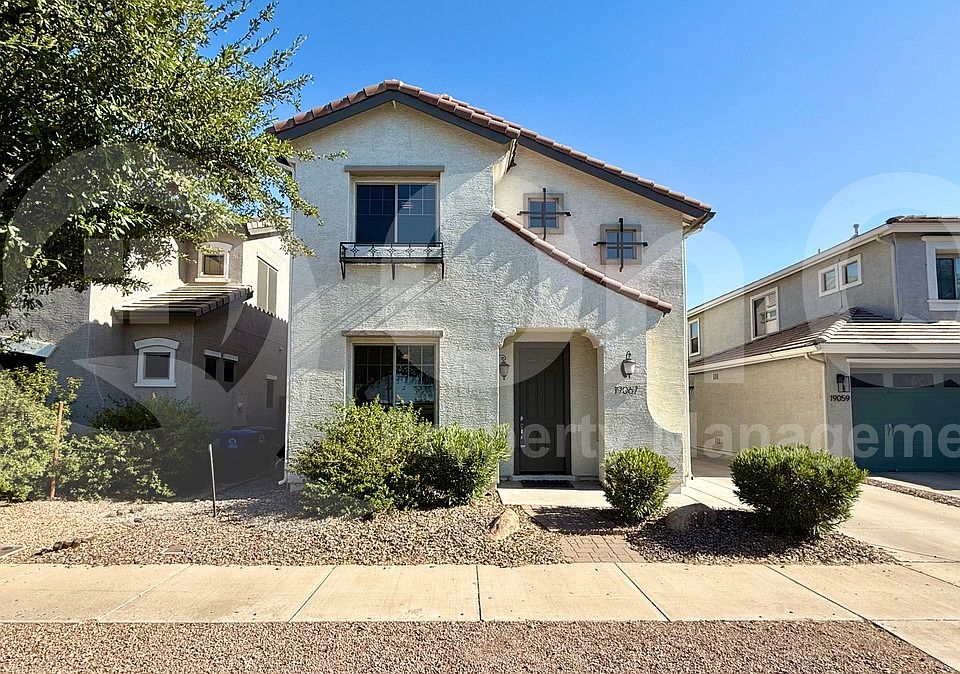 1st image of 19067 E Pelican Dr