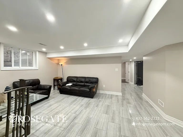 2565 Bridle Rd S #2 — Photo 6