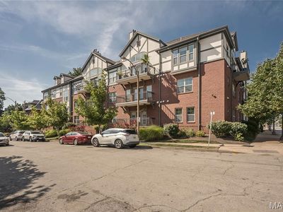 2211 S Grand Blvd APT 307, Saint Louis, MO, 63104