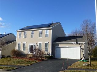16 Oriental St, Worcester, MA 01605