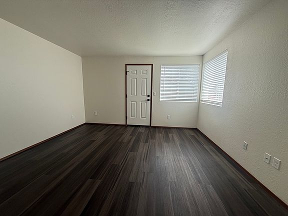 2nd image of 1002 Ash St #1006