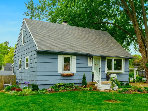375 Potawatomi Dr, Westerville, OH 43081
