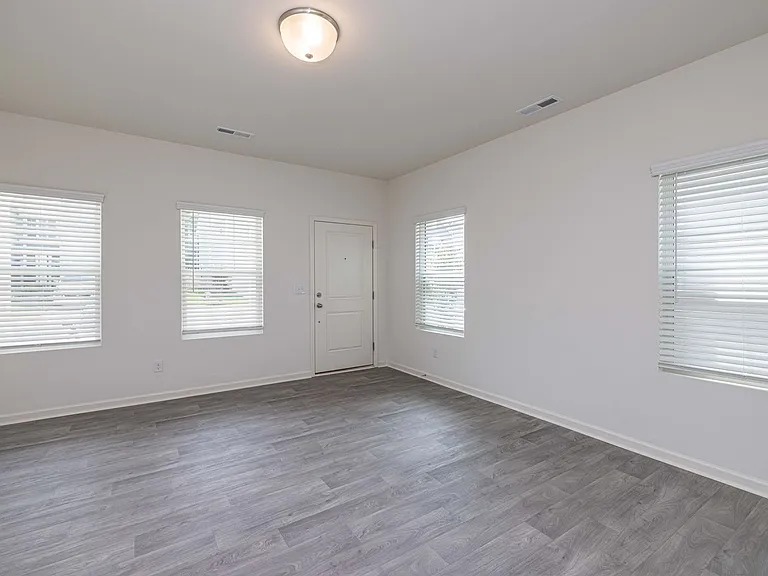 14129 Clayborn St — Photo 4