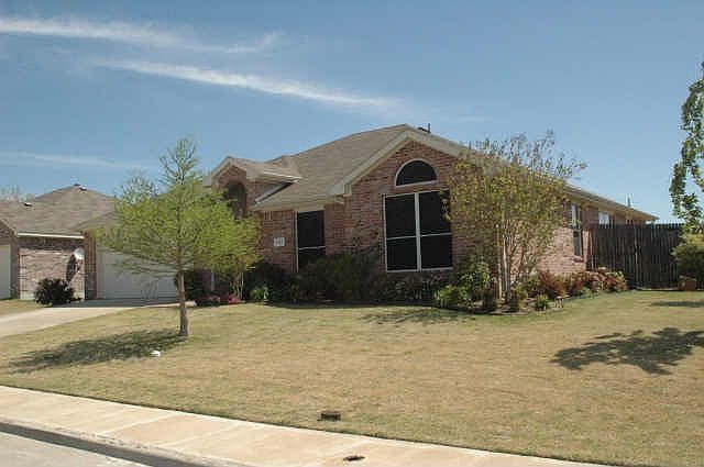 1st image of 602 Meadowview St