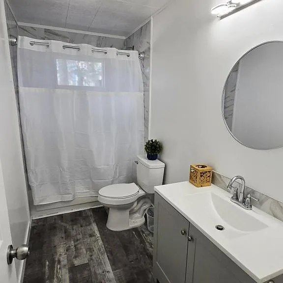 303 E Christina St — Photo 49