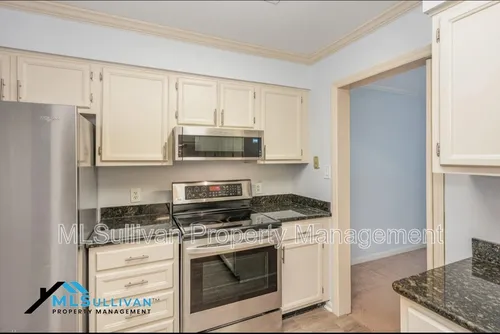 4101 Five Oaks Dr #25-1 Photo 1