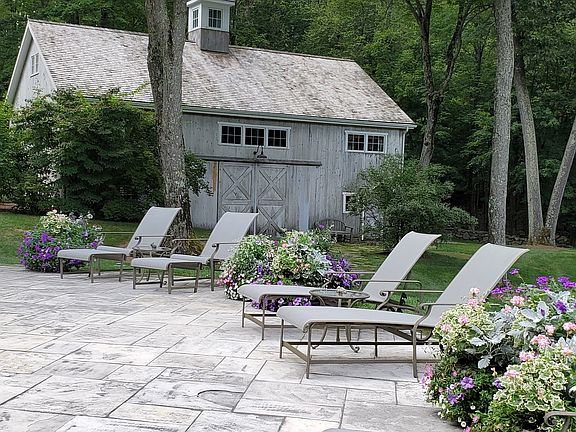 44 Granite Ridge Road