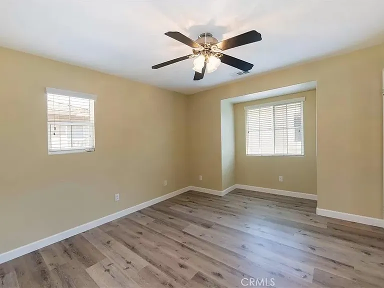 31538 Six Rivers Ct — Photo 13