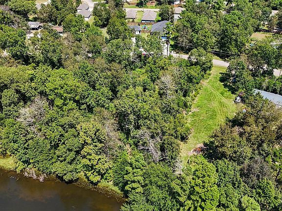 4th image of 3816 Sam Houston Rd