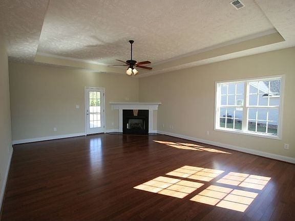 4th image of 1701 Belgrave Cir