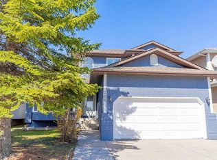 266 E Edgepark Way NW, Calgary, AB T3A4S7