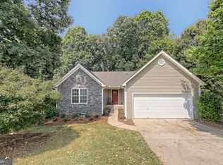 5758 Rolling Meadow Ln, Flowery Branch, GA 30542