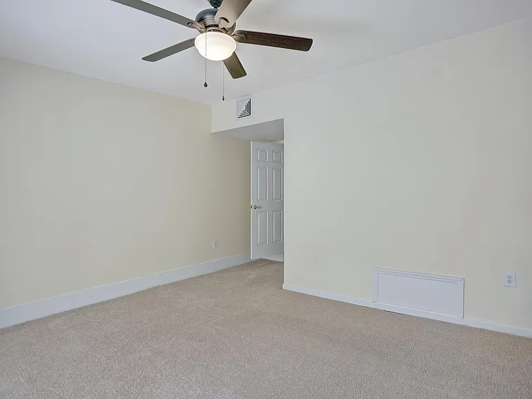 2 Stone Spring Ln #1 — Photo 26