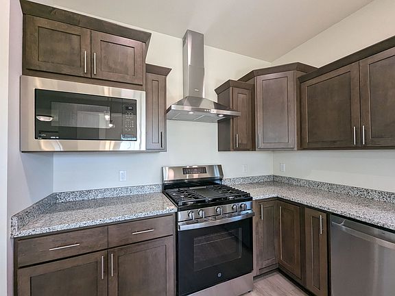 5th image of 6634 Linnet Ln