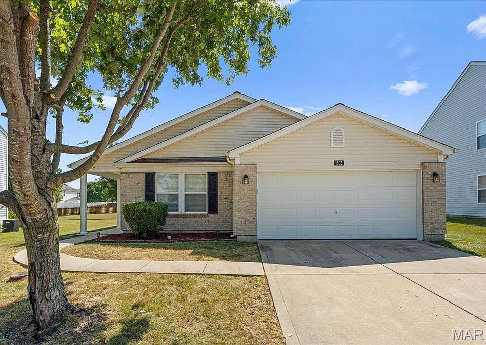 1st image of 1508 Autumn Lakes Ln