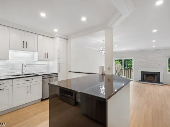 134 Kingston Ct, Madison, NJ 07940