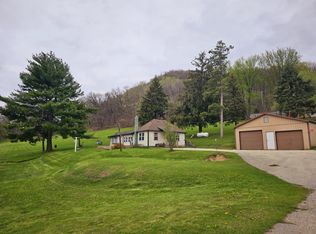 14439 Fixit Ln, Ferryville, WI 54628