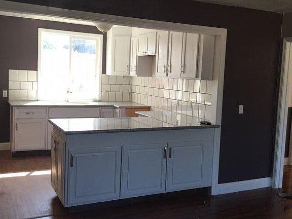 4th image of 4924 E McKenzie Ave
