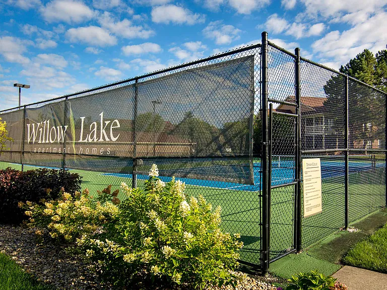 Tennis and pickleball courts