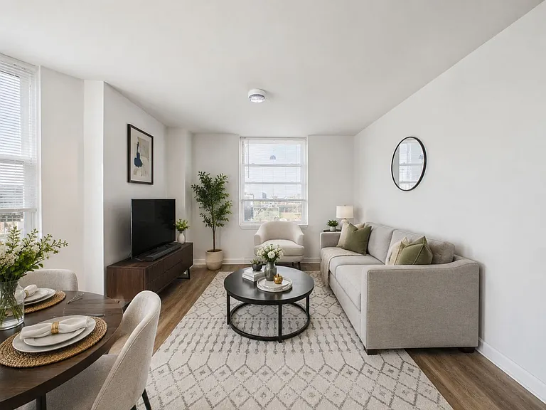 2135 Walnut St #1101 — Photo 2