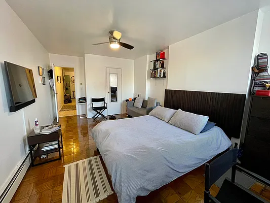 Rented by Mauro Bros Real Estate Services LLC | media 20