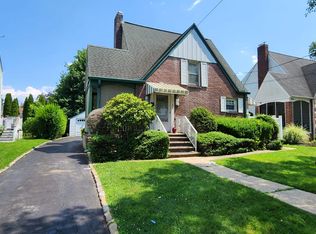 236 Rosewood Ter, Linden, NJ 07036