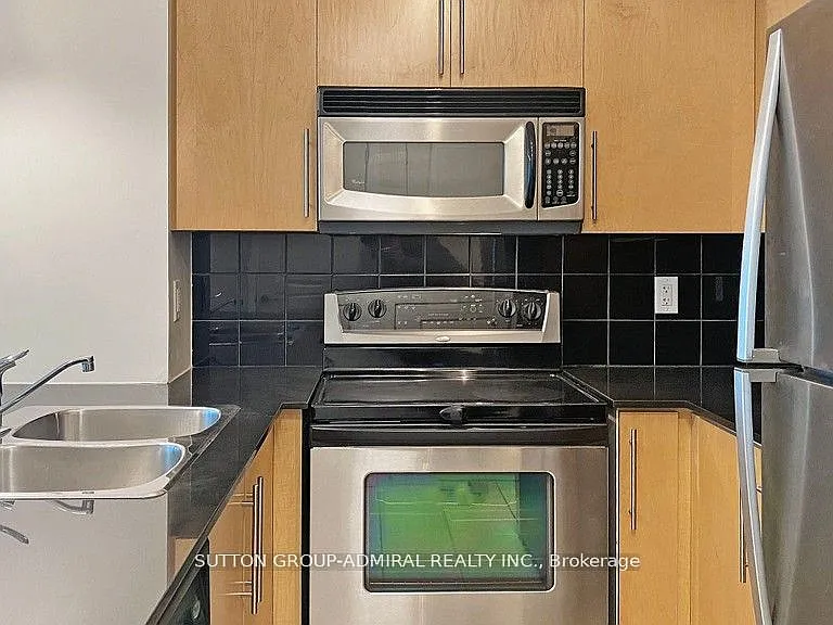 18 Yonge St #2701 — Photo 17
