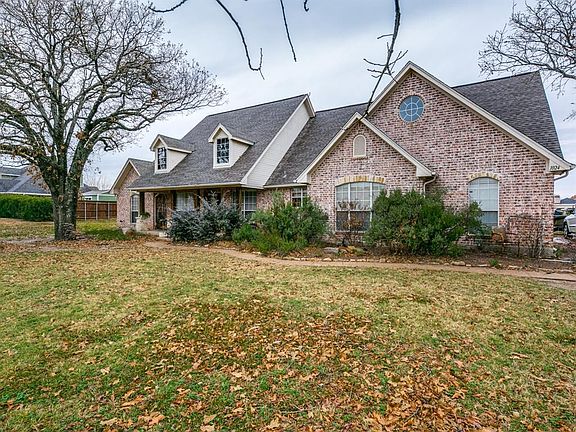 5th image of 1024 Oak Hollow Ln