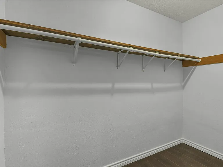 1215 Tejas Blvd — Photo 15