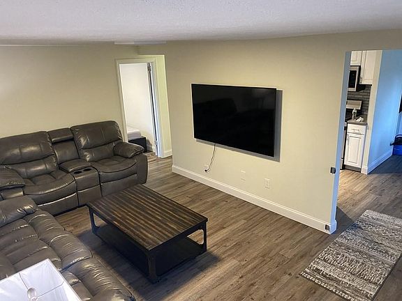 2nd image of 186 Babcock St