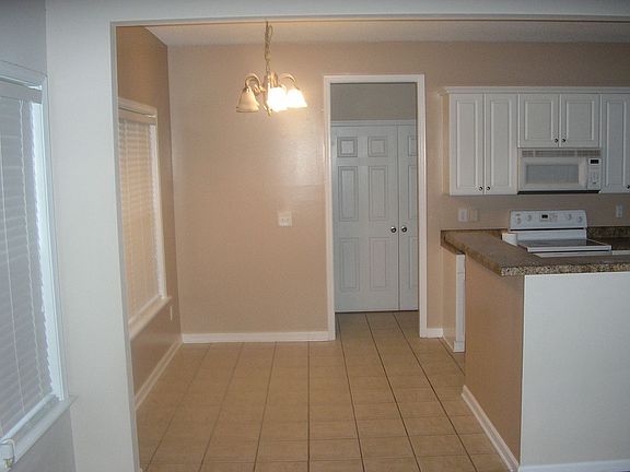 2nd image of 915 Ansley Ct