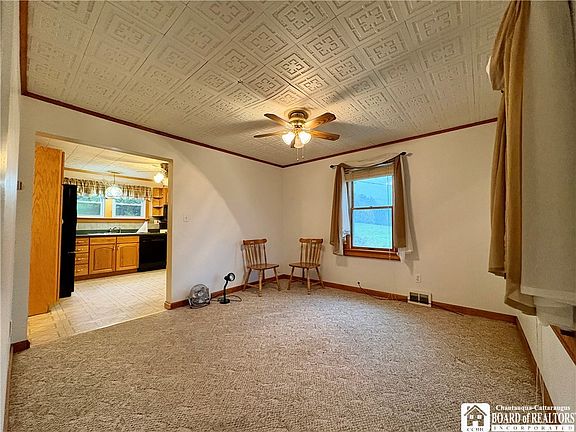 2nd image of 1436 Steam Valley Rd