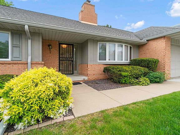 5th image of 7408 N Brittany Park Pl #8