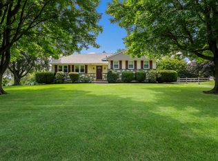 64 E Hillcrest Ave, Chalfont, PA 18914