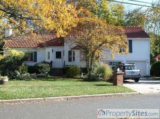 73 Charles Ave, Massapequa Park, NY 11762