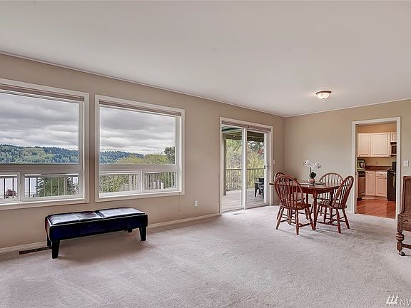 Easy access to the upper deck. Partially covered area to enjoy the view any time of year. 