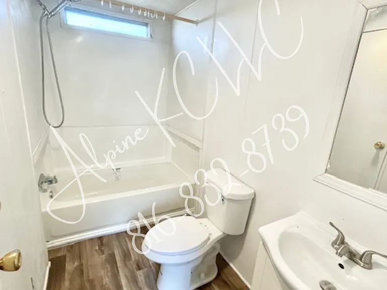 5601 SW Lakefront Ln S #7 — Photo 3