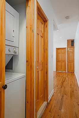 4th image of 423 16th St APT 3C
