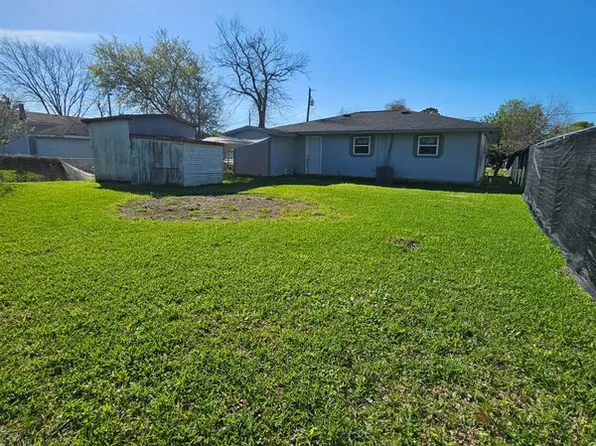 120 Antionette Ln, Crosby, TX 77532