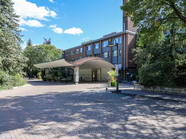 21 Dale Ave #612, Toronto, ON M4W 1K3