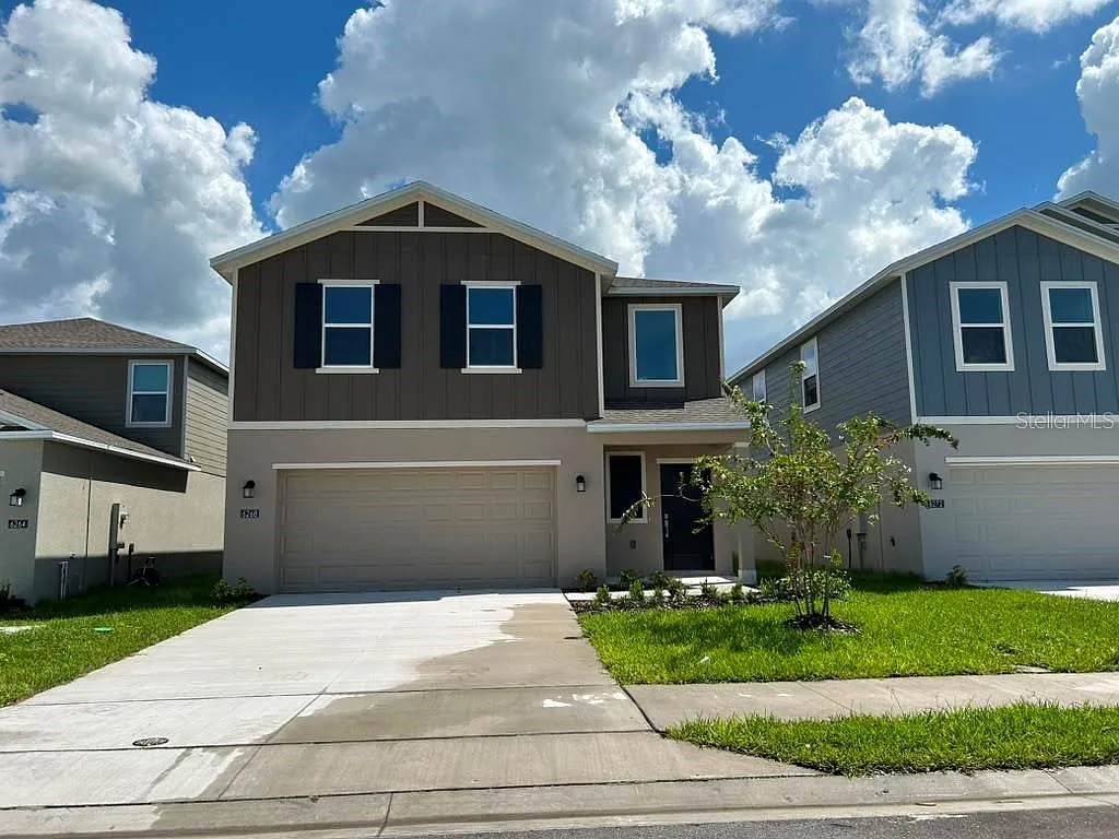 4 bed, 2.5 bath, 1880 sqft, $2,050 — Photo 2