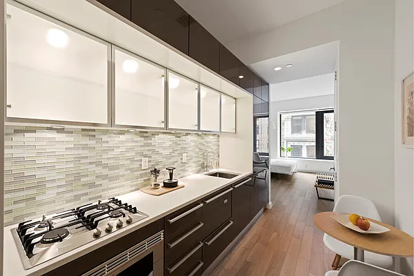 Sold by Douglas Elliman | media 20