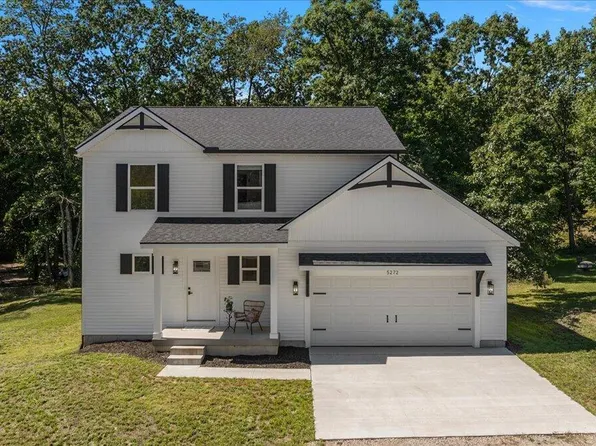 5272 Marvie Dr, Saranac, MI 48881